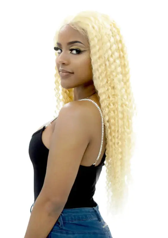 Ciara | Lace Wig – Blonde Loose Wave Lace Front Wig